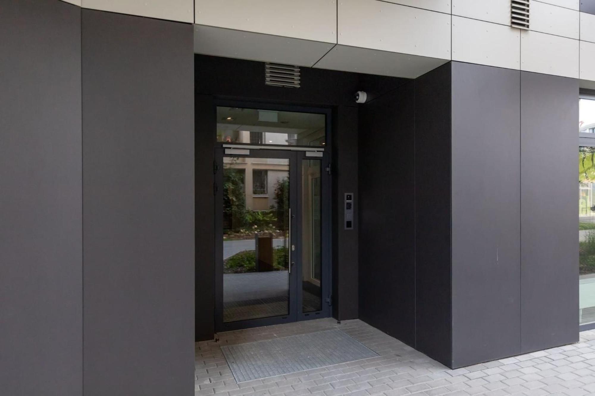 Aleja Solidarnosci 60B II By Noclegi Renters Warsaw Ngoại thất bức ảnh