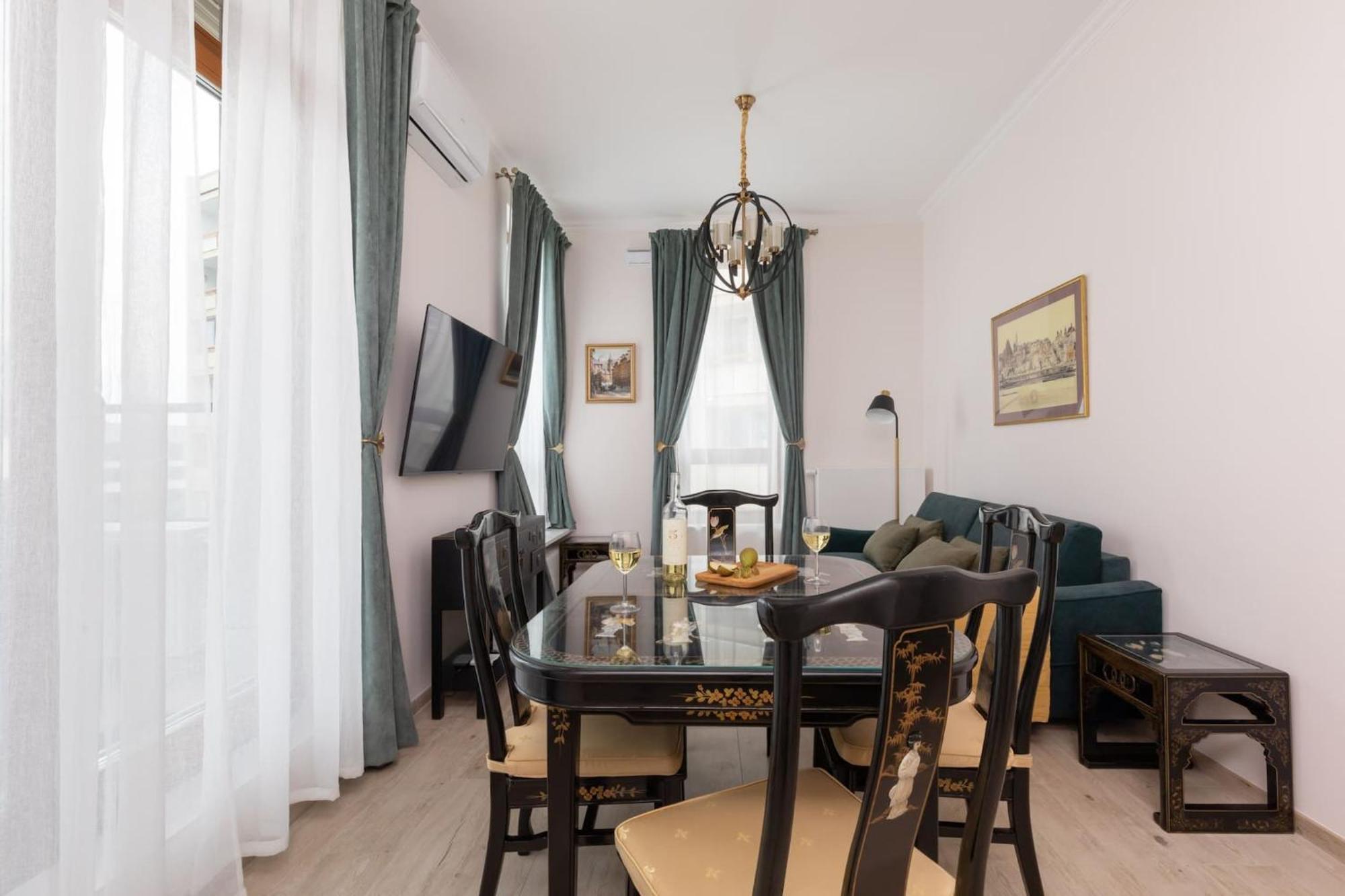 Aleja Solidarnosci 60B II By Noclegi Renters Warsaw Ngoại thất bức ảnh