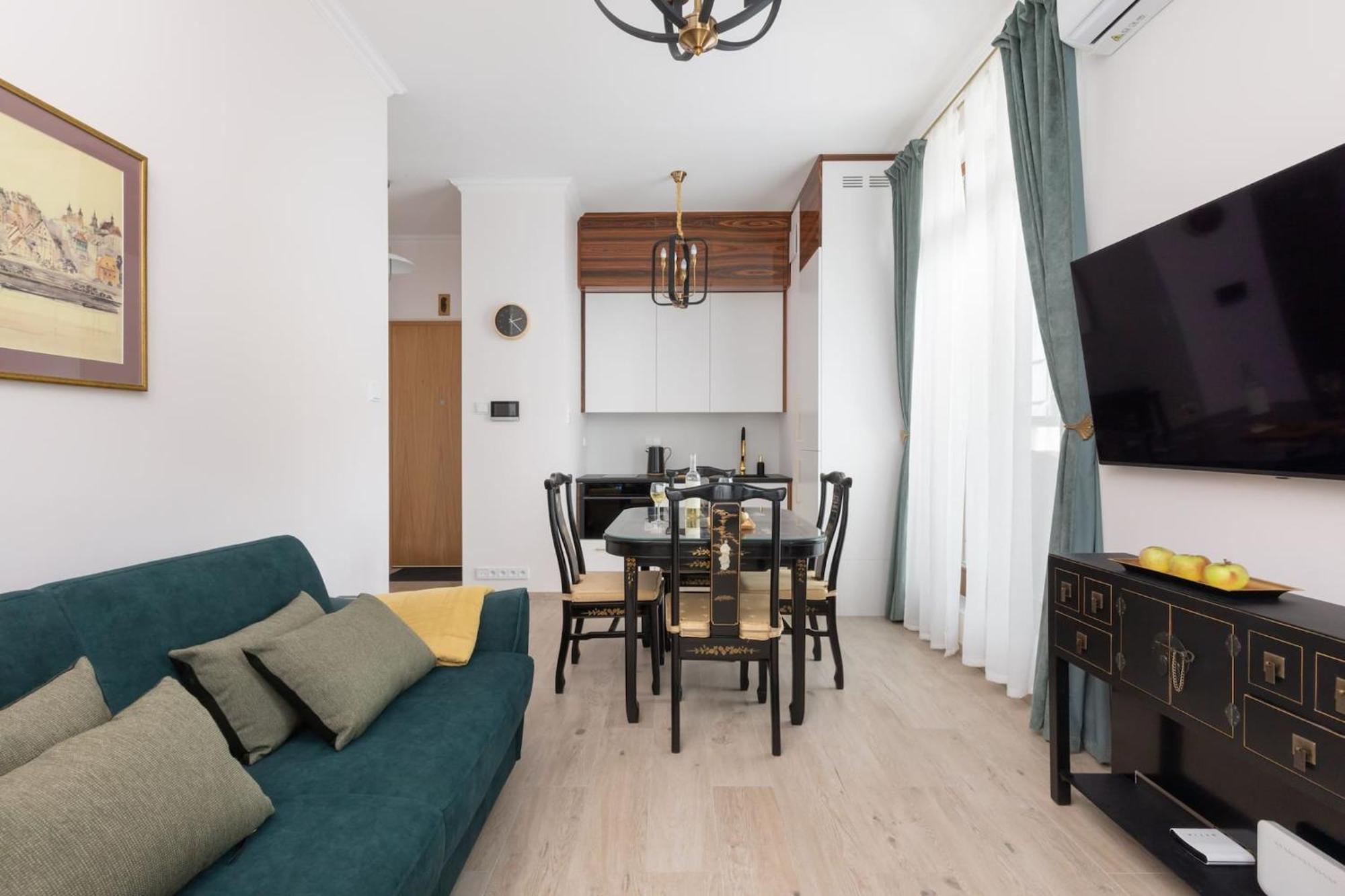 Aleja Solidarnosci 60B II By Noclegi Renters Warsaw Ngoại thất bức ảnh