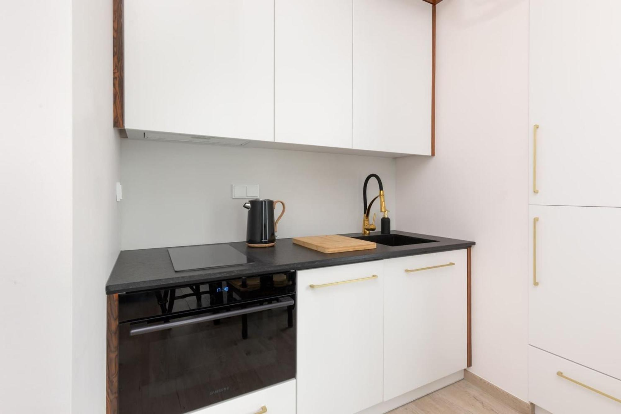 Aleja Solidarnosci 60B II By Noclegi Renters Warsaw Ngoại thất bức ảnh